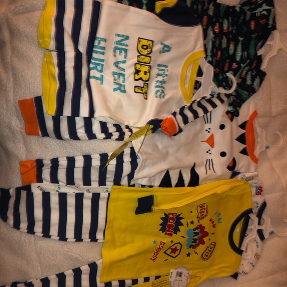10 piece brand new gender neutral toddler sets - Picture 2 of 7